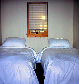 Slide Brook Lodge at Sugarbush: Room 9